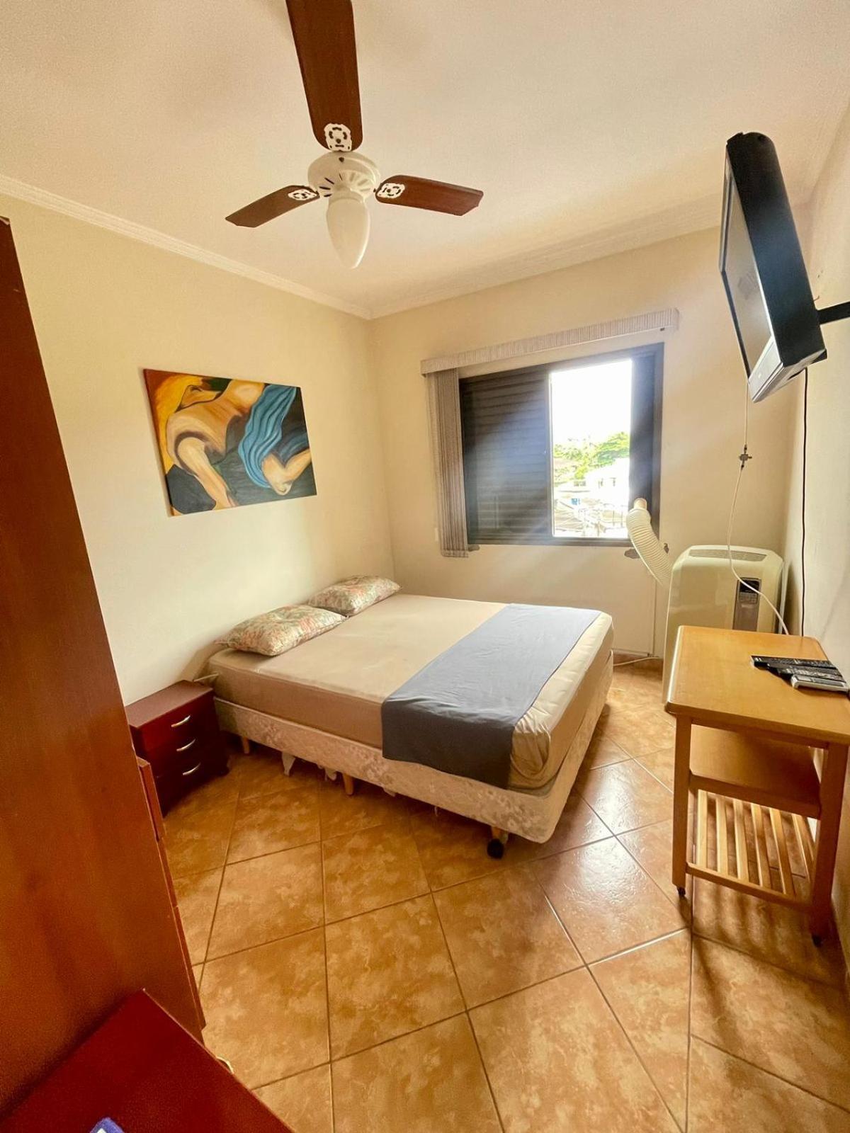Apartamento No Guaruja Na Praia Da Enseada Екстер'єр фото